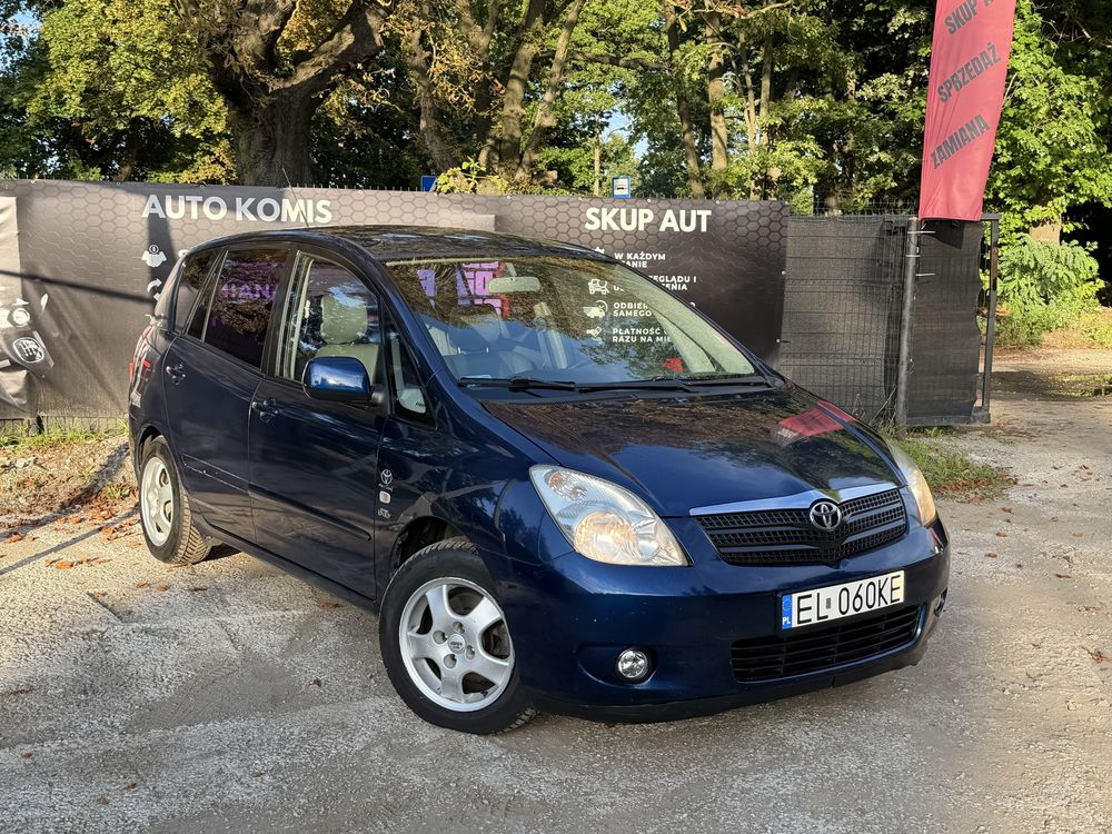 Toyota Corolla Verso 2.0 D-4D 2002 Skóry Klima Hak Alufelgi CD ISOFIX 258 tys. km
