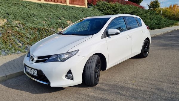 Toyota Auris 1.6 VVT-i 2014