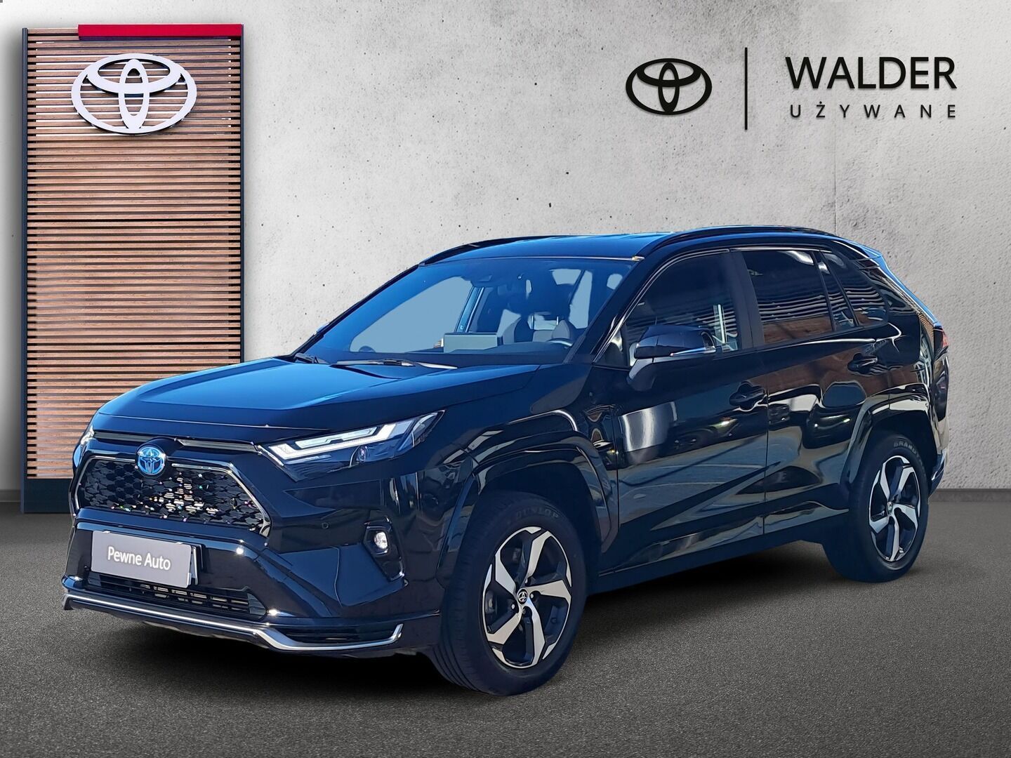 Toyota RAV4 2.5 Plug-In Hybrid 306 KM Dynamic 4x4 Salon PL FVAT23%