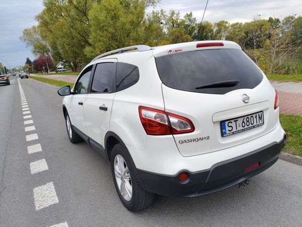 Nissan Qashqai+2 2.0 Petrol 4x4 2010