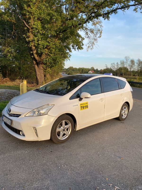 Toyota Prius Plus + LPG