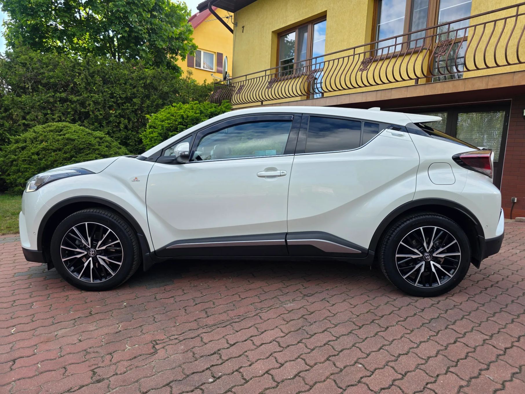 Toyota C-HR 1.2 Petrol 2017