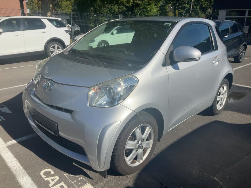 Toyota iQ 1.0 VVT-i
