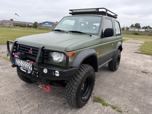 Mitsubishi Pajero 3.5 Petrol 1994