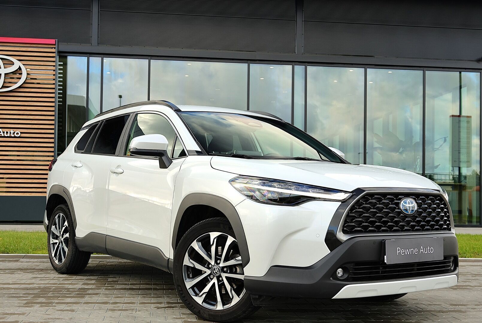Toyota Corolla Cross 2.0 Hybrid 2023