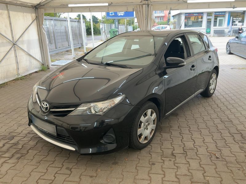 Toyota Auris 1.3 Cool