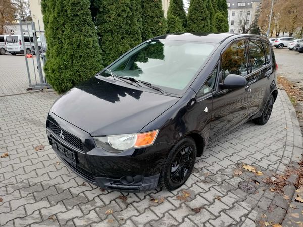 Mitsubishi Colt 1.1 Petrol 2010