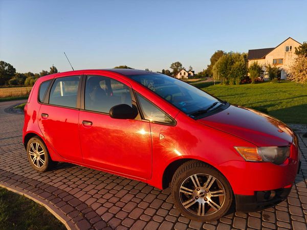 Mitsubishi Colt 1,3 benzyna 2010 r