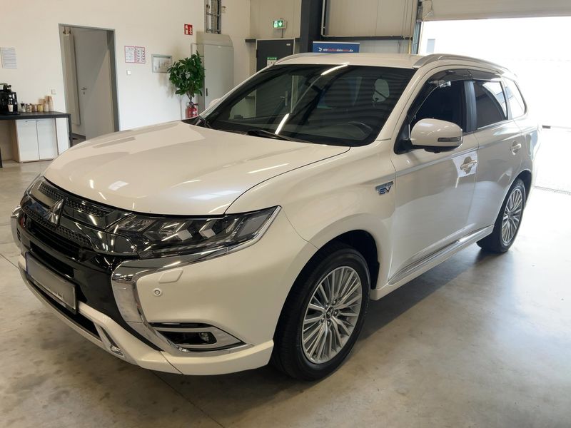 Mitsubishi Outlander 2.4 Phev Plus Spirit 4WD