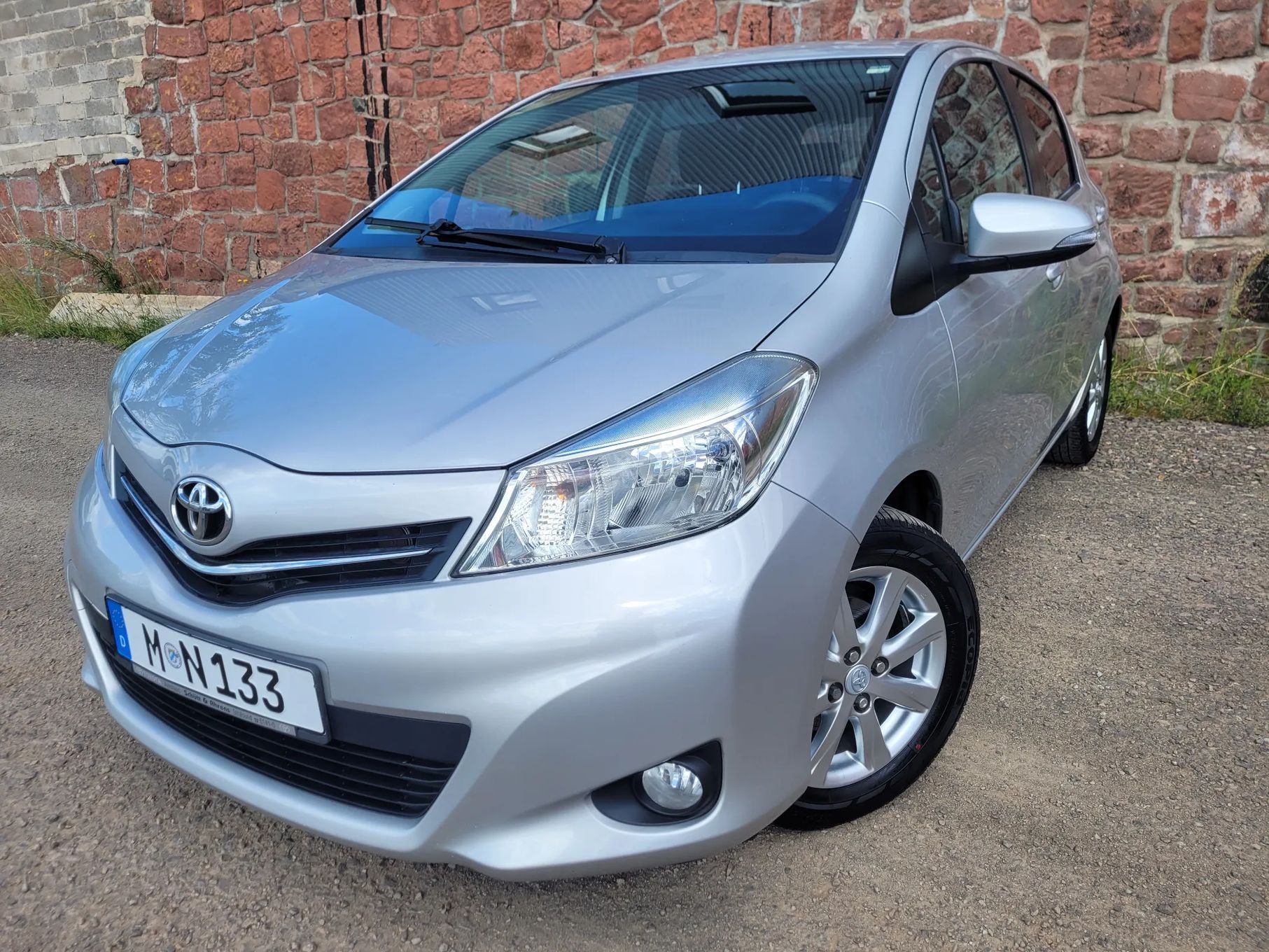 Toyota Yaris Accident-Free Paid ESP Air Conditioning II Wheels