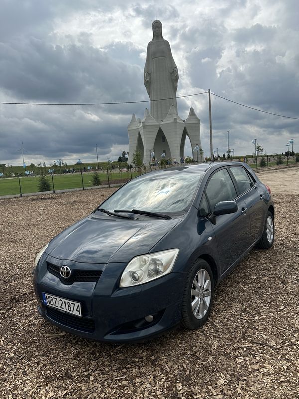 Toyota Auris 2.0 D-4D 2006