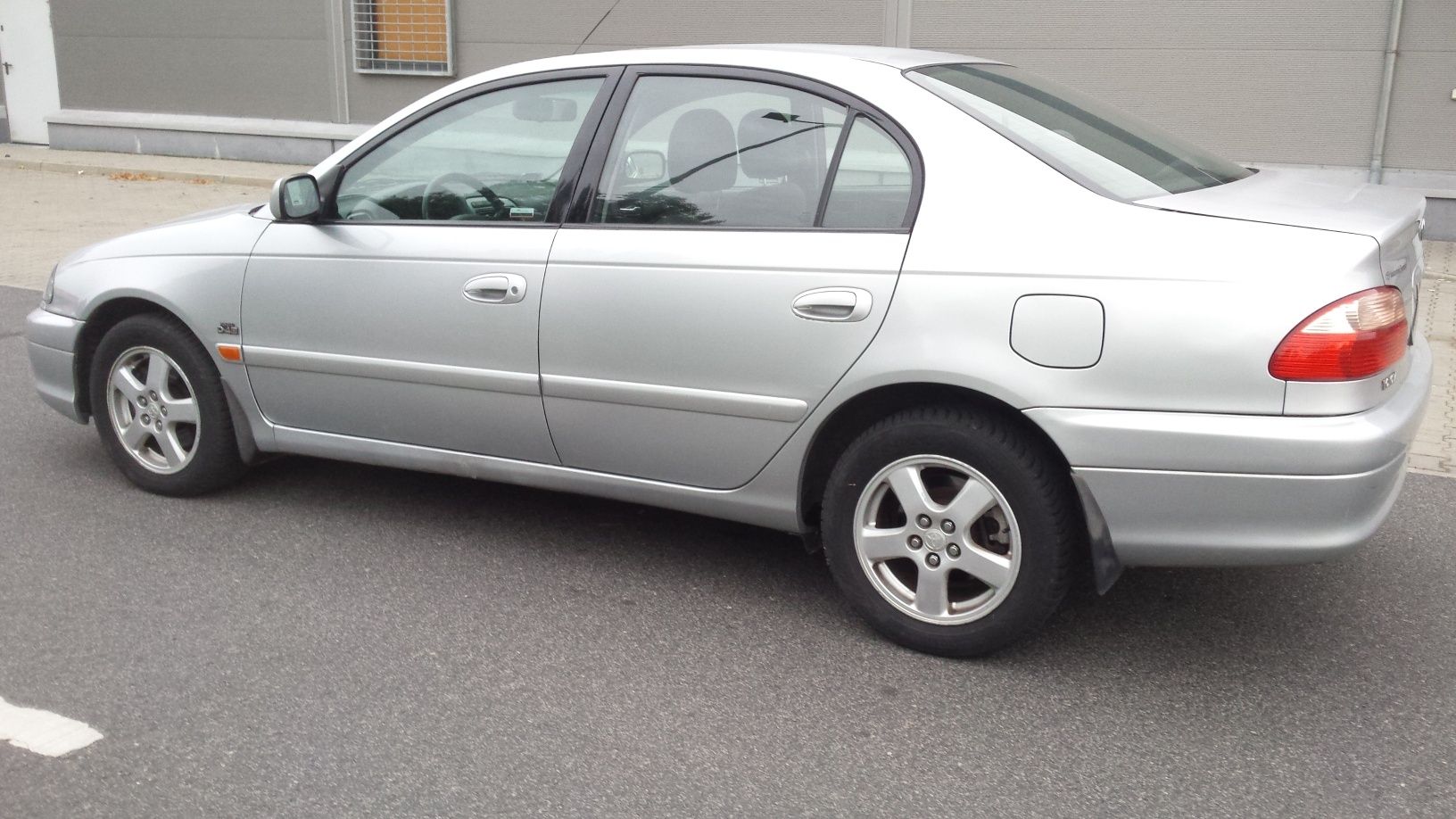 Toyota Avensis 2.0 d4d 2002 year