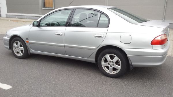 Toyota Avensis 2.0 d4d 2002 year