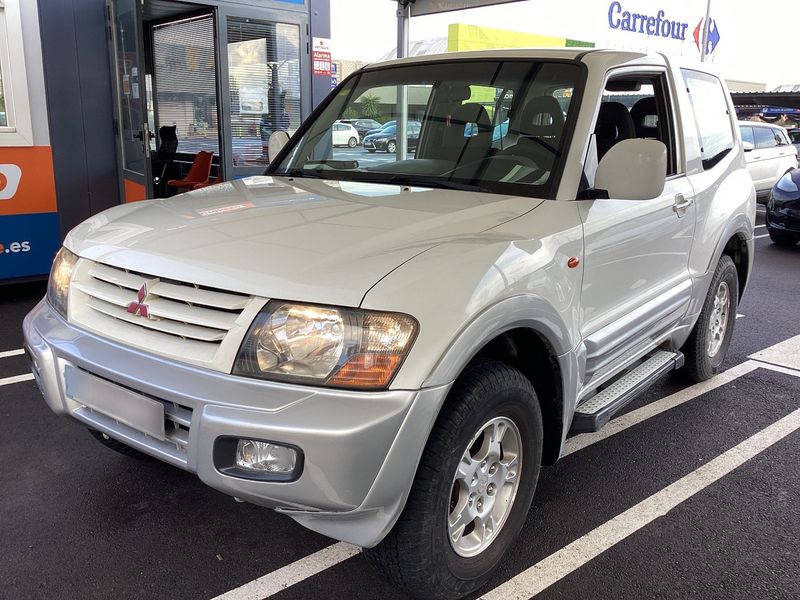 Mitsubishi Pajero 3.2 DI-D Intense Kaiteki