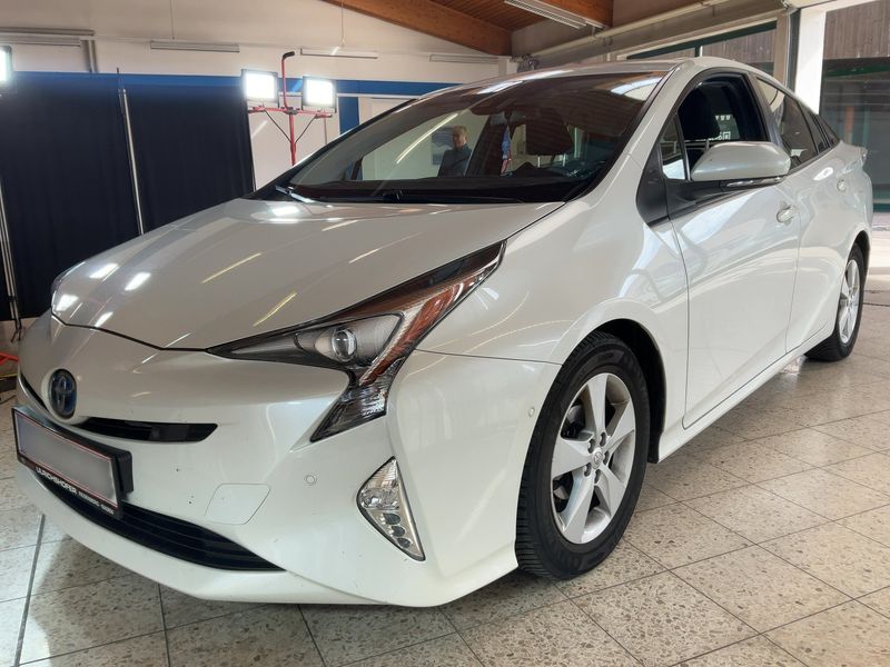 Toyota Prius 1.8 Lounge
