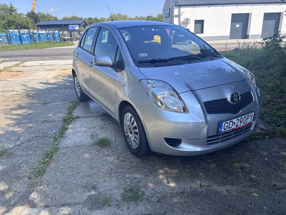 Toyota yaris stab dobry klimatyzacja