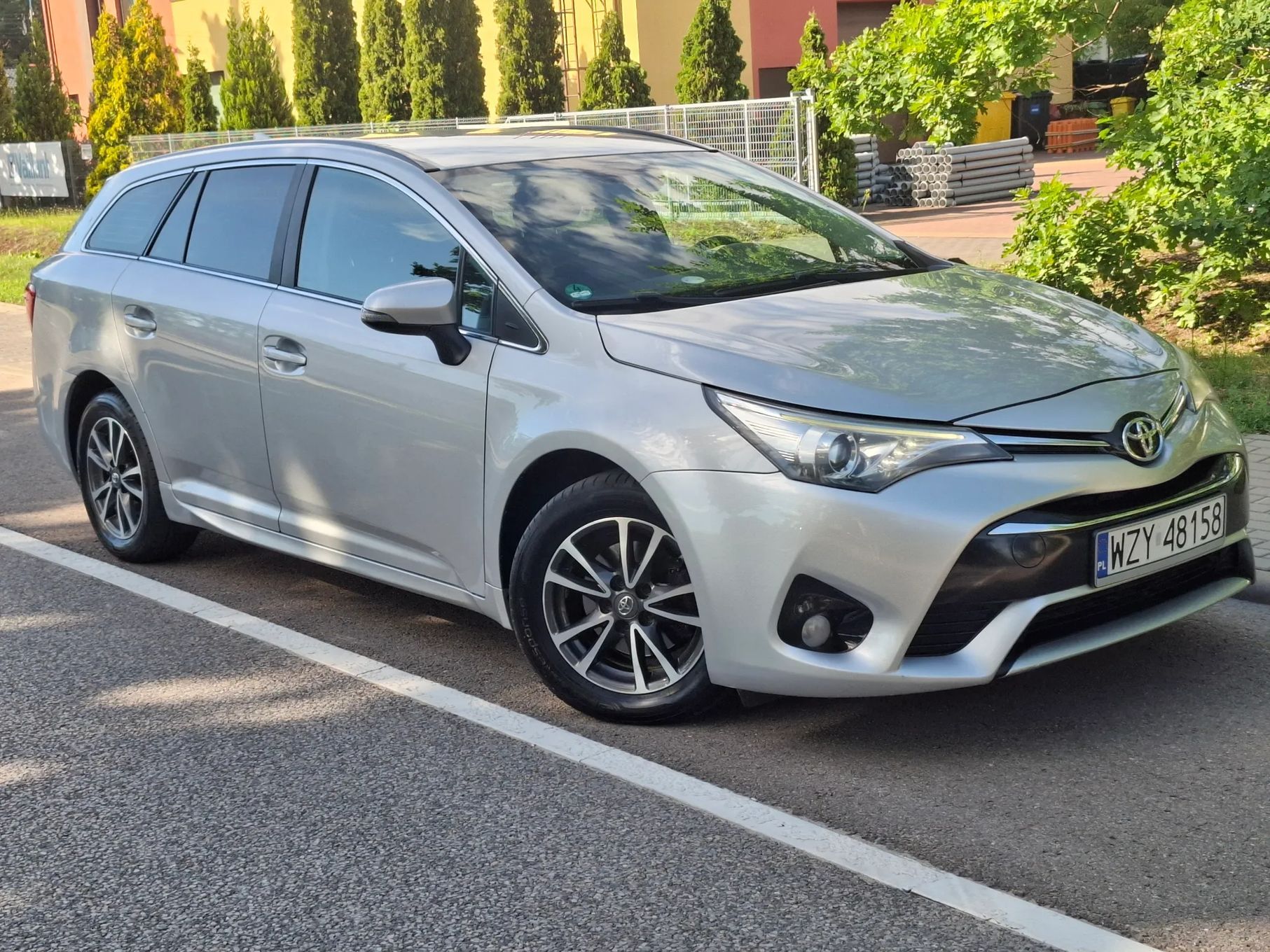 Toyota Avensis 1.6 D-4D 2015