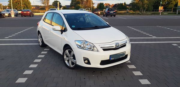 Toyota Auris 1.8 Hybrid 2011