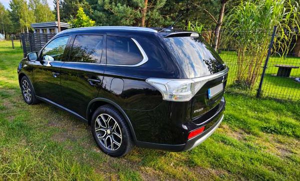 Mitsubishi Outlander 2.3 Diesel 4x4 2014