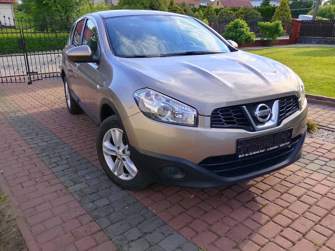 Nissan Qashqai 2.0 Benzyna 140km, 7 os, Kam cof, Navi