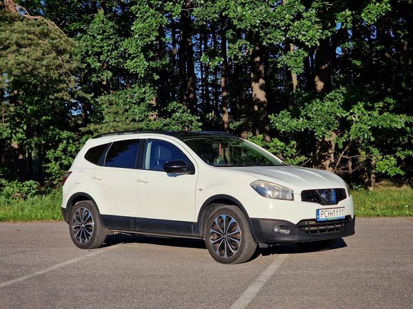 Nissan Qashqai+2 Nissan Qashqai +2 z 2013 roku