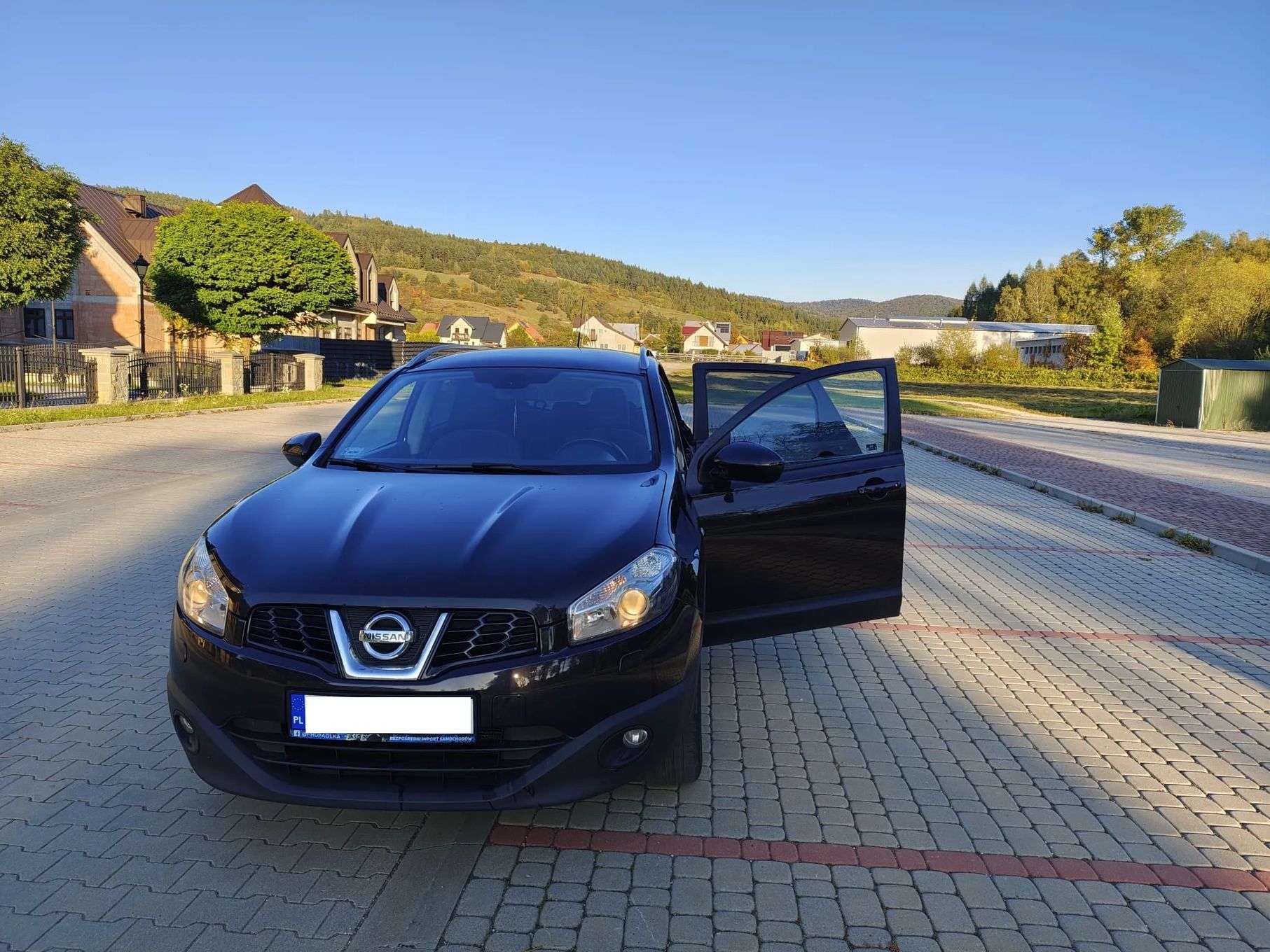Nissan Qashqai+2 Nissan Qashqai+2, 2.0 Benzyna+LPG, bogate wyposażenie, długie opłaty
