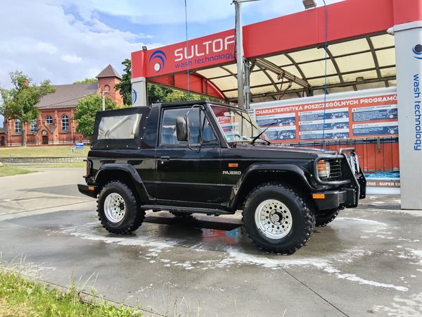 Mitsubishi Pajero 2.6 Petrol 4x4 1988