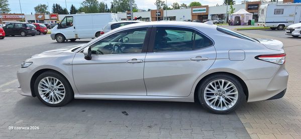 Toyota Camry salon polska.