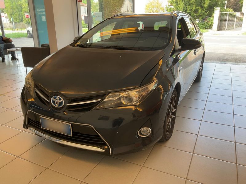 Toyota Auris Touring Sports 1.8 Hybrid Active