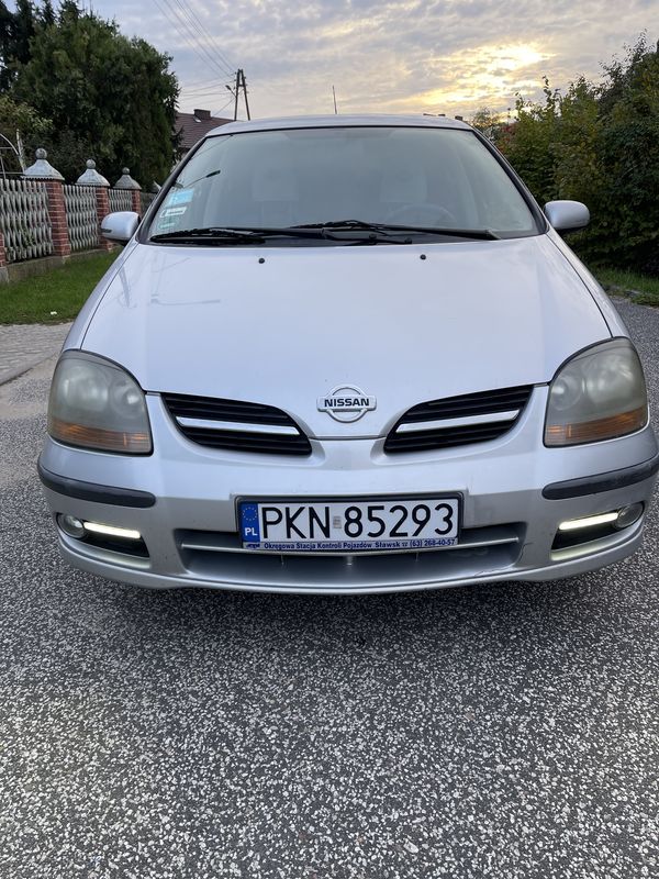 Nissan Almera Tino 1.8 LPG 2001
