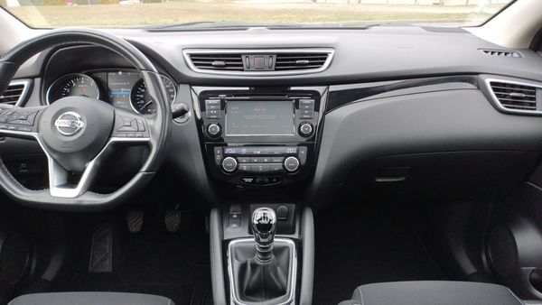 Nissan Qashqai 1.3 Petrol 2021