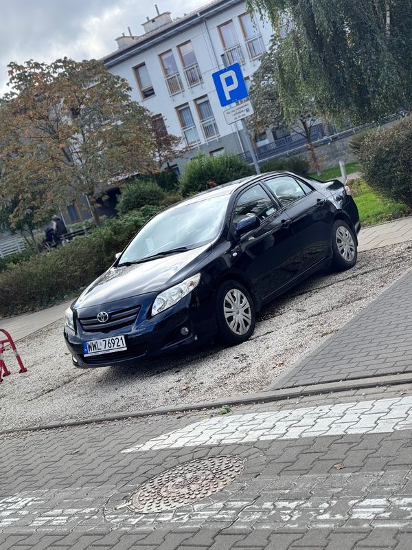 Toyota Corolla Petrol 2009