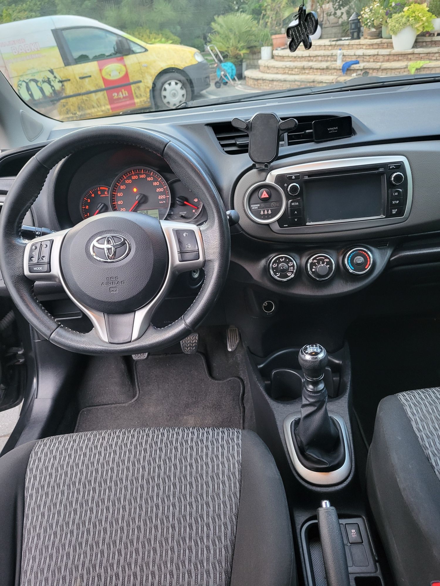Toyota yaris 2014r diesel
