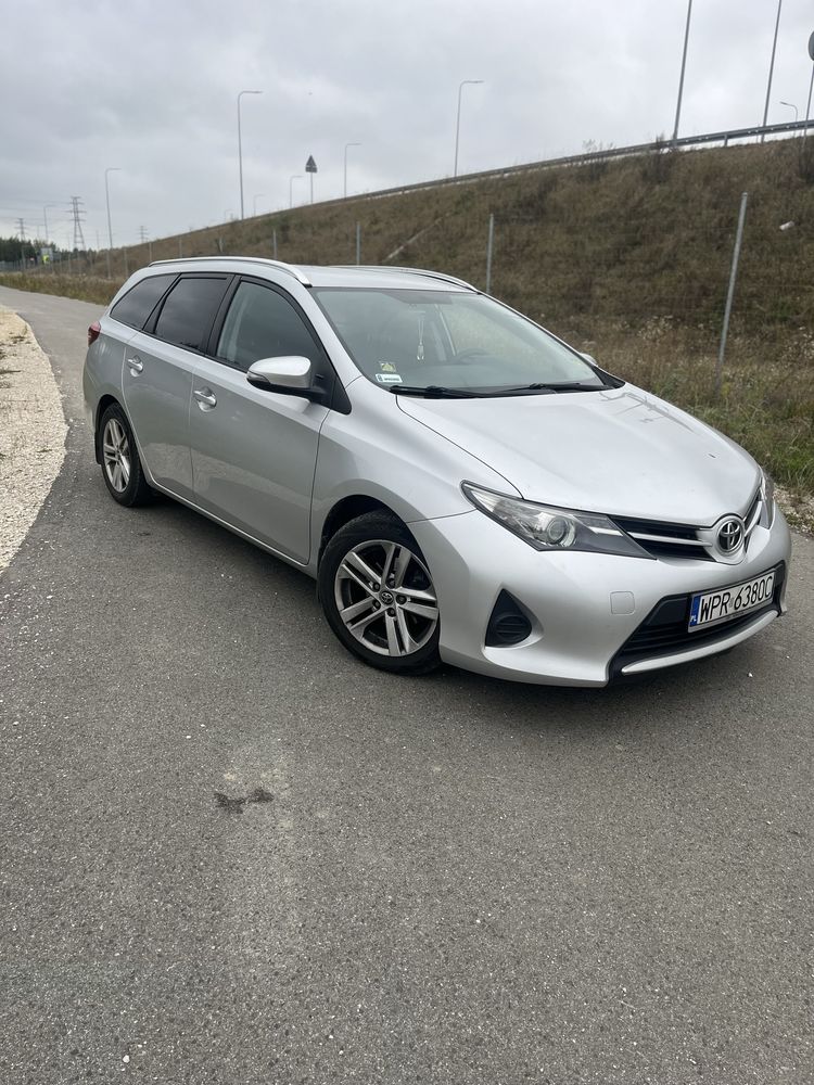 Toyota Auris 1.4 D-4D 2013