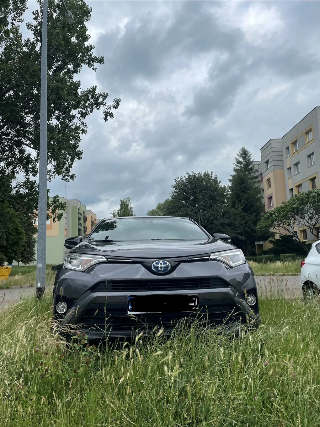 Toyota RAV4 Toyote RAV 4 hybrid 2,5 z 2018r. przebieg 87 000 km