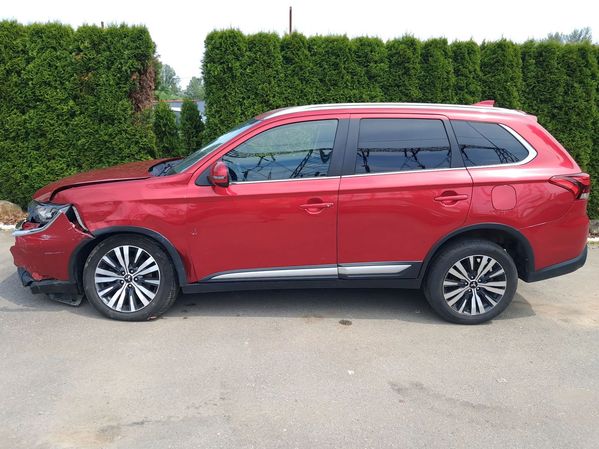 Mitsubishi Outlander 2.0 Petrol 2019