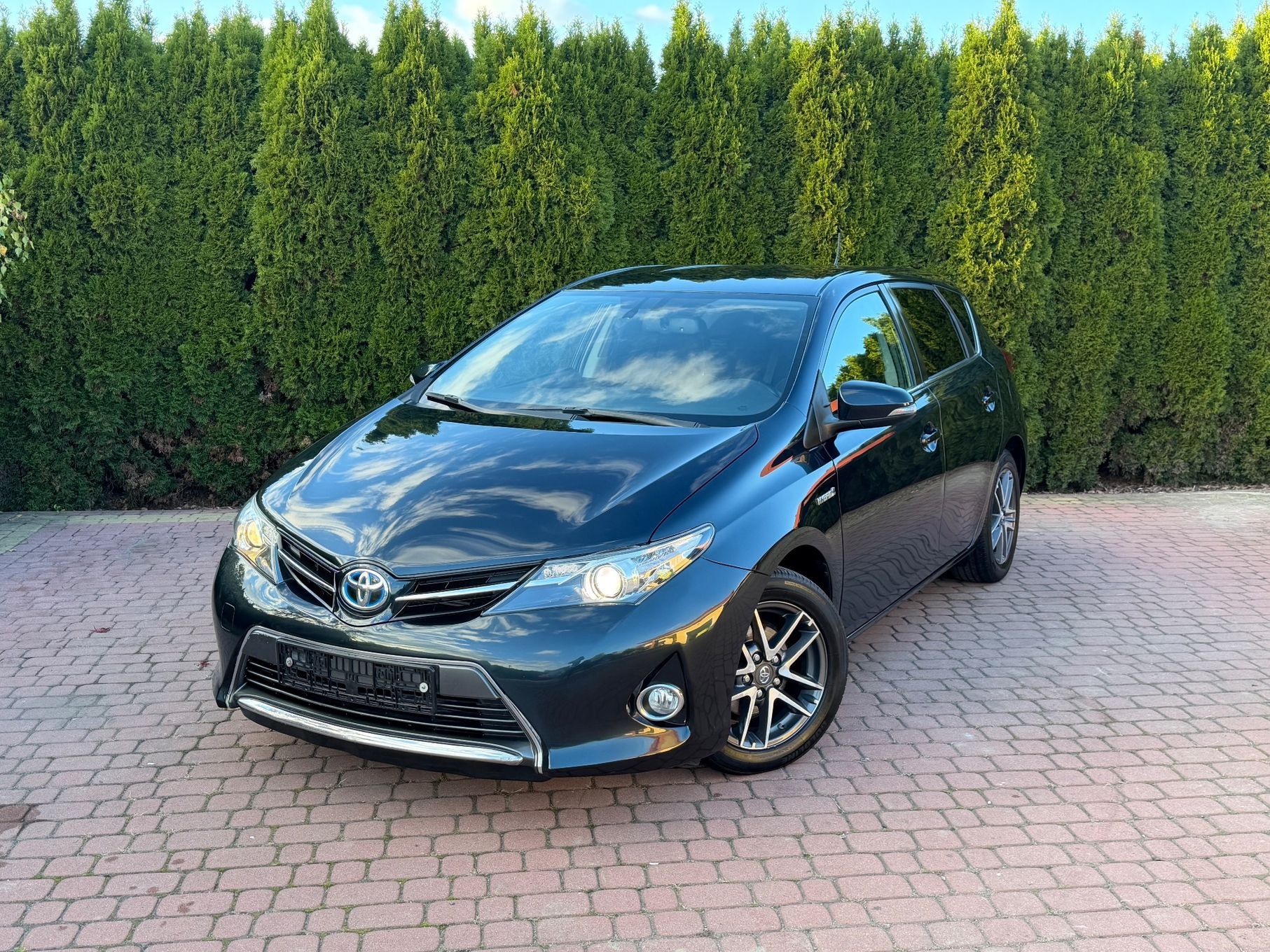 Toyota Auris 1.8 Hybrid 2014