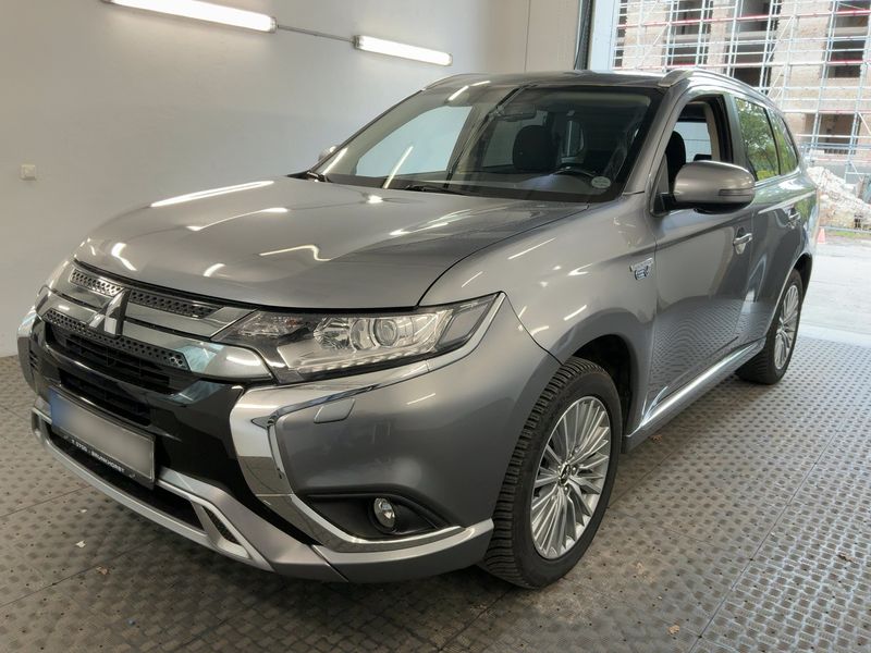 Mitsubishi Outlander 2.4 Phev 4WD