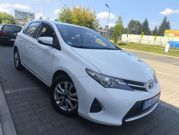 Toyota Auris 1.4 D-4D 2014