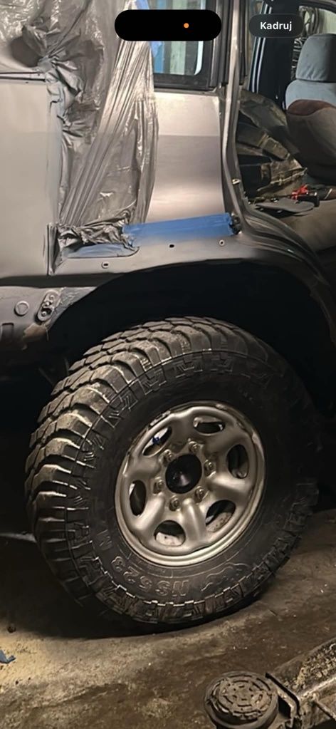 Nissan 2.4 Petrol 4x4 1999