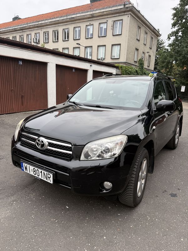 Beloved Toyota Rav4 in Gas black