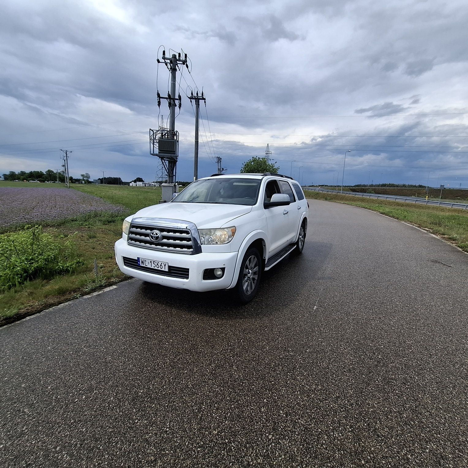 Toyota Sequoia 5.7 v8