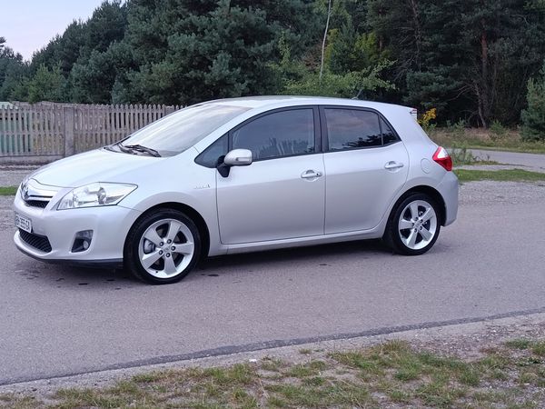 Toyota Auris 1.8 Hybrid 2011