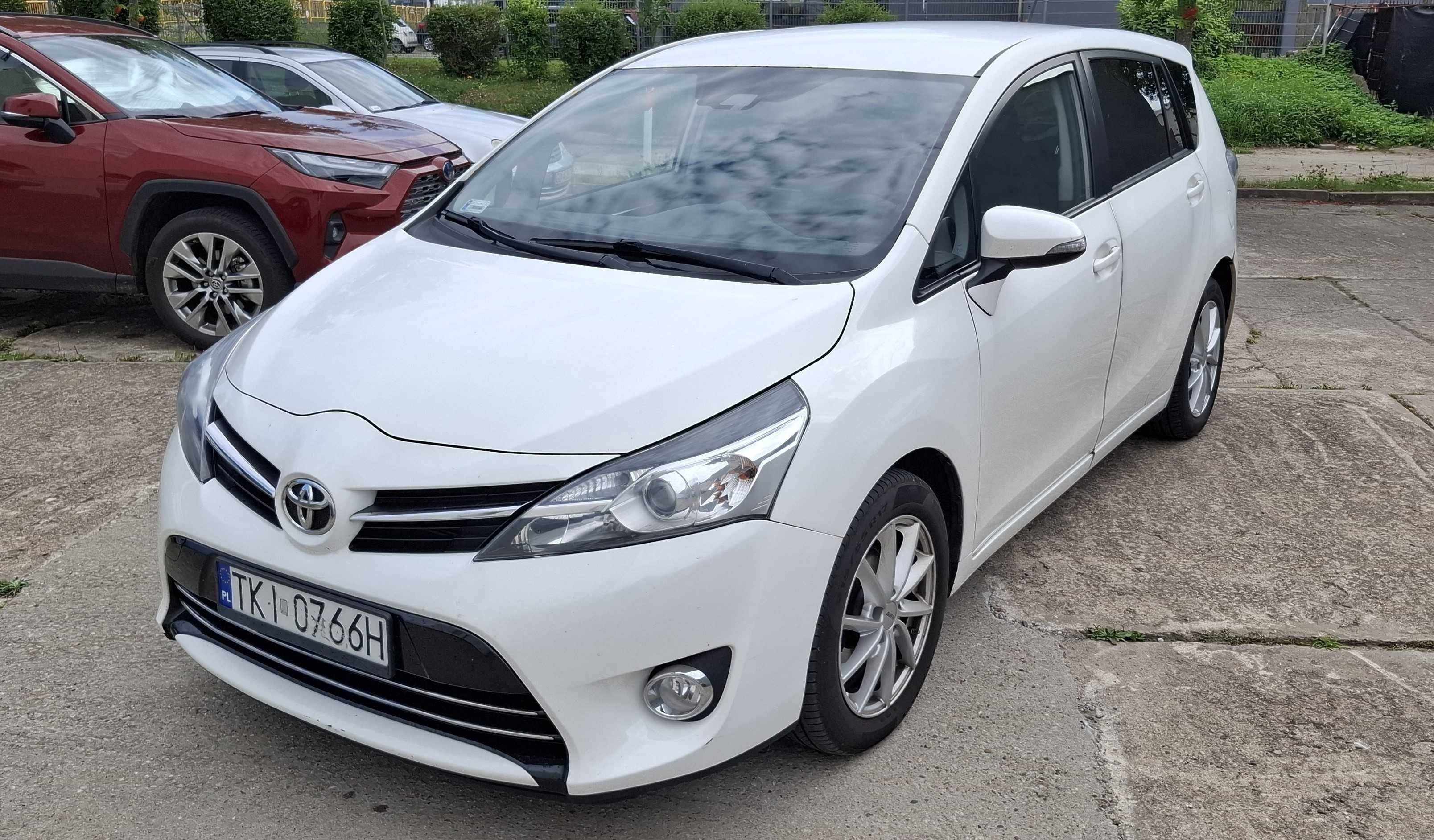 Toyota Verso 1.6 D-4D PREMIUM + TECH + STYL + CHROM zadbane i doinwestowane