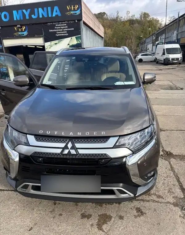 Mitsubishi Outlander 2.0 Petrol 4x4 2019