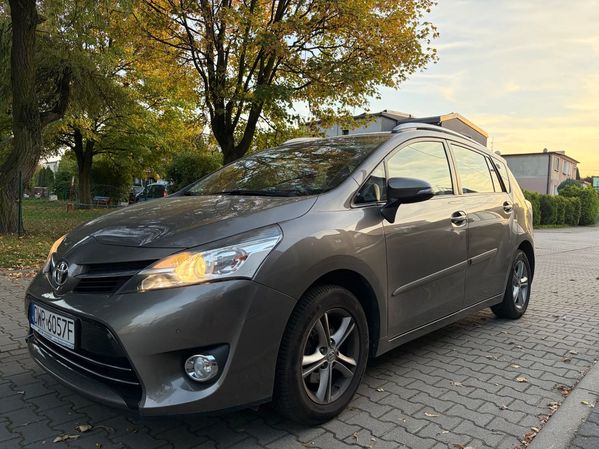 Toyota Verso niski przebieg, pierwszy właściciel, salon PL
