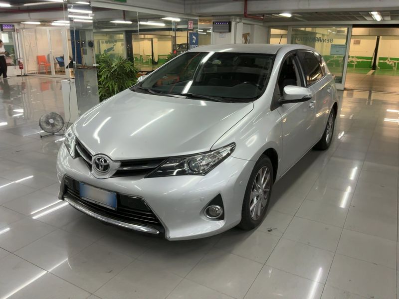 Toyota Auris 1.6 Lounge