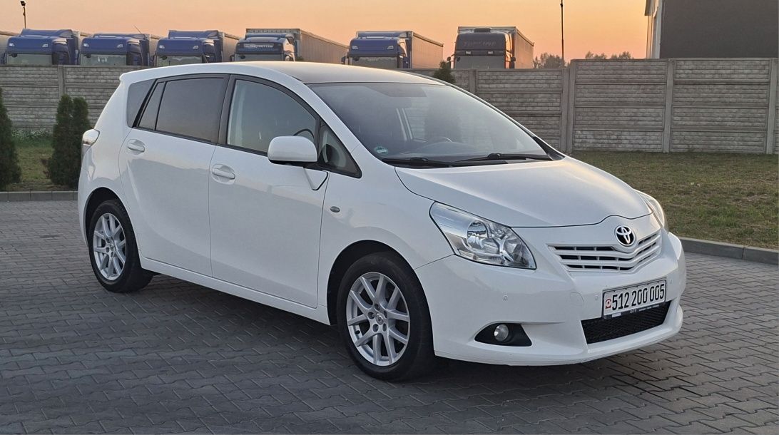Toyota Verso 1.8 / 2011