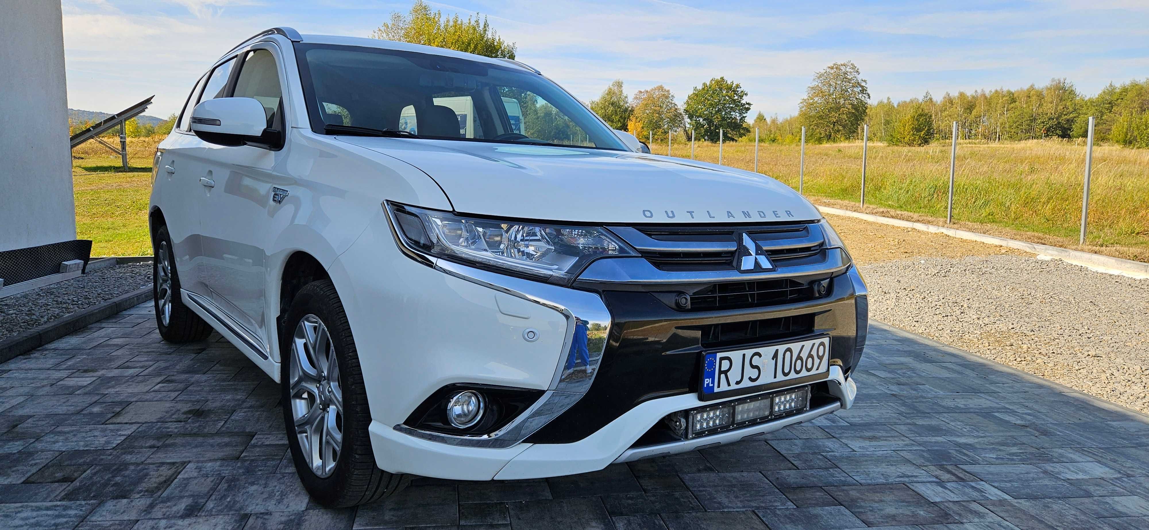 Mitsubishi Outlander 2.0 PHEV F-VAT 23%