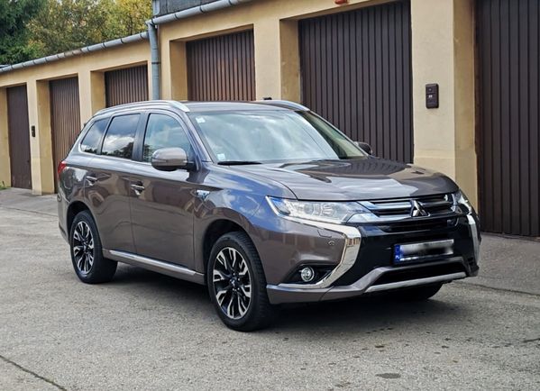 Mitsubishi Outlander 2.0 Plug-in hybrid 4x4 2017